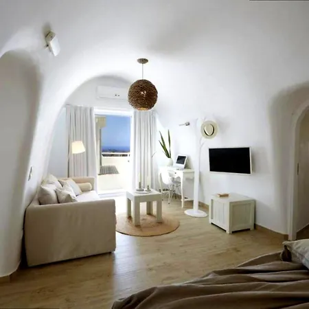Zathina In Mesaria, Santorini Mesariá